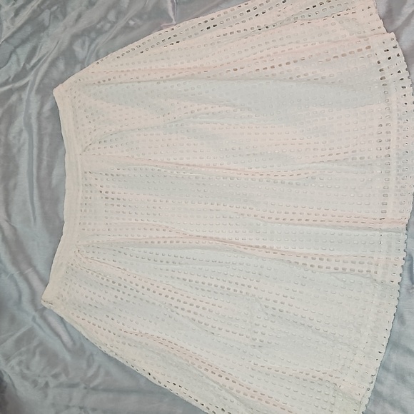 Crown & Ivy White Eyelet Skirt - Picture 2 of 7